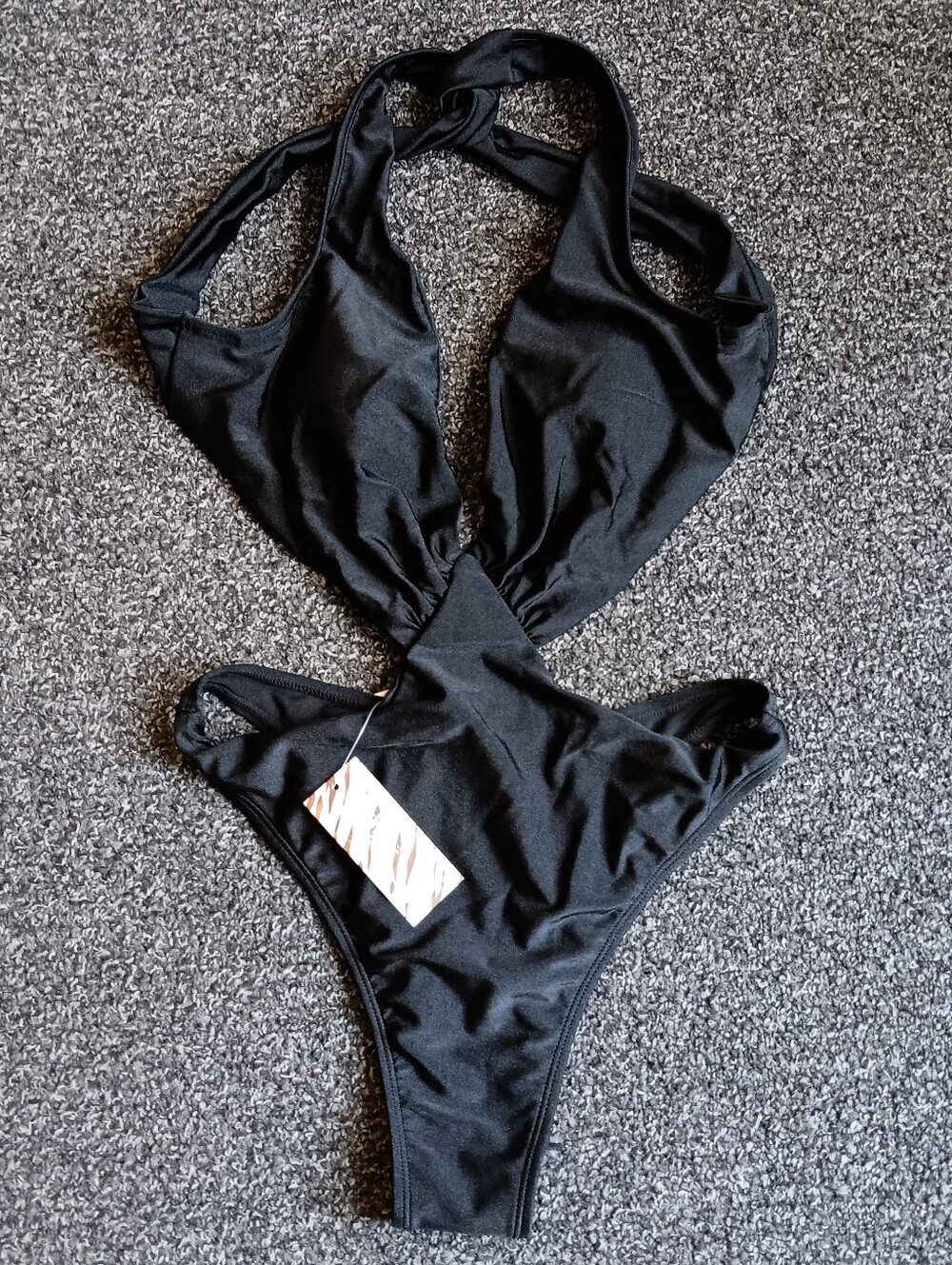 NWT Cupshe X Stassie Black One Piece Halter Plunge Swimsuit Size Small Backless